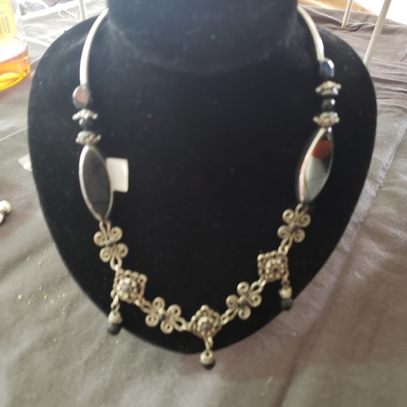 Chokers - Picture 12 of 16